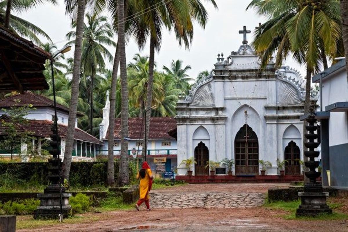 iglesia y escuela de Santo Tomás, en Thrissur