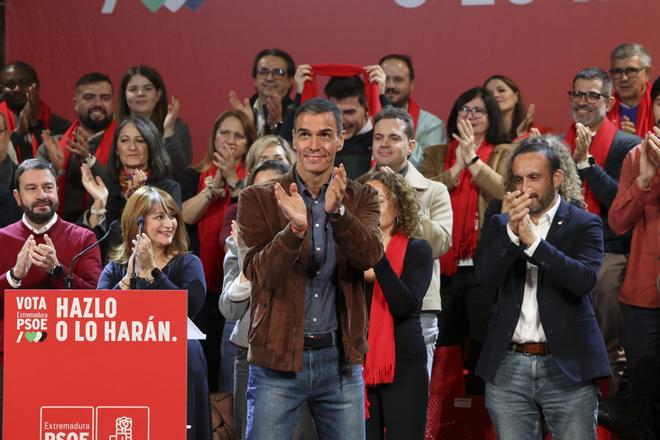 Sánchez admet haver comès errors: «Som els primers a aplicar amb totes les conseqüències el protocol d’assetjament en el PSOE»