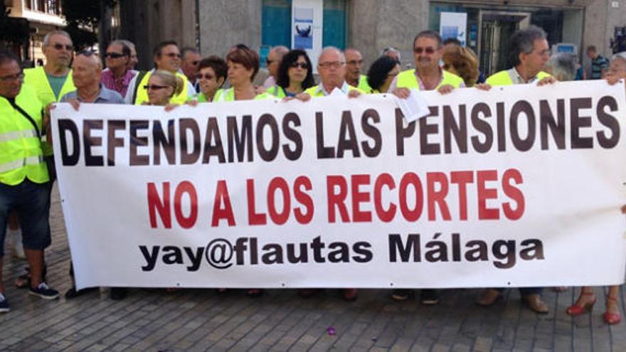 Los Yayoflautas piden al Fiscal del Estado que intervenga para salvar sus pensiones