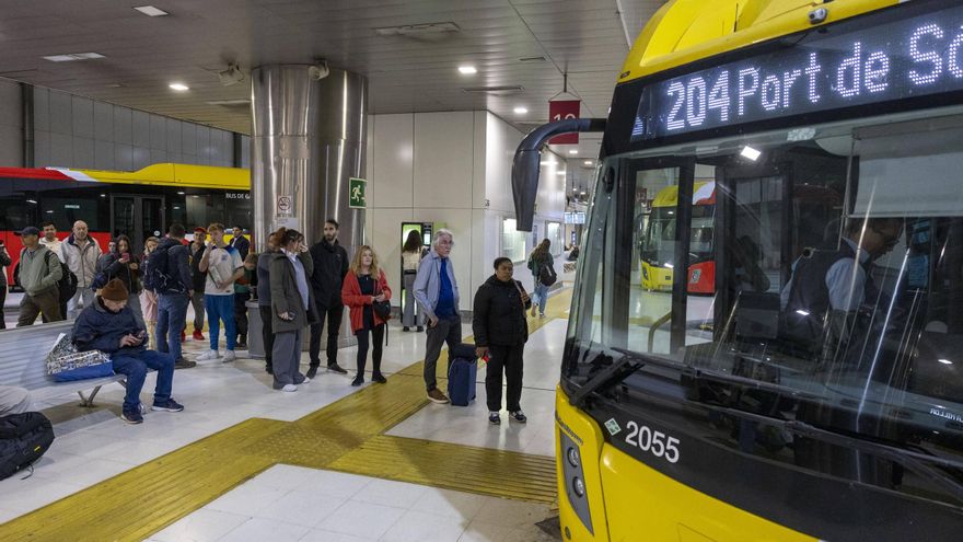 Los trabajadores de los autobuses del TIB empiezan este viernes una huelga tras fracasar la negociación