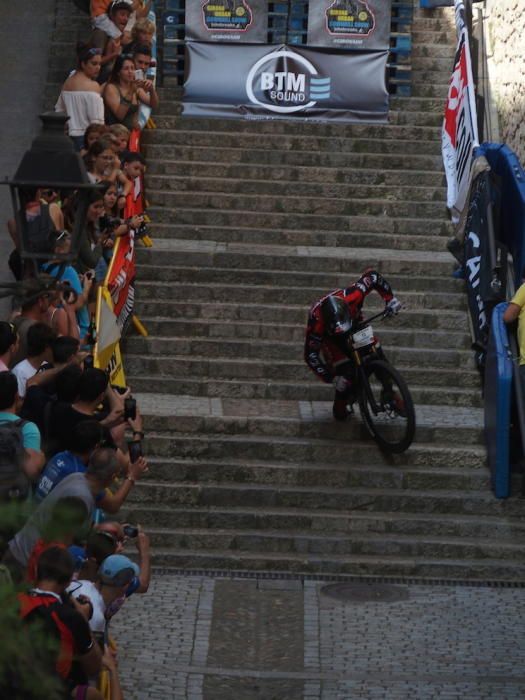 Un moment de l''Urban Downhill Show a la Pujada Sant Domènec