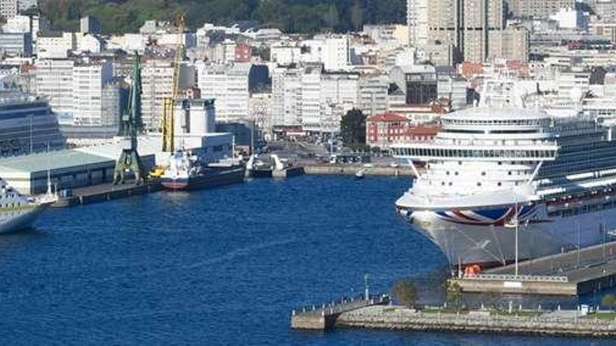 Más de 180.000 cruceristas visitaron la ciudad en 2017, con un total de 22 escalas dobles y múltiples.