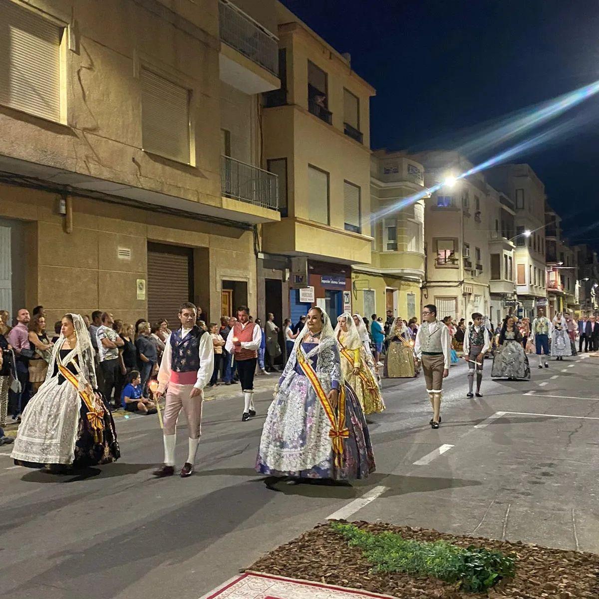 Falleros y falleras de Oliva, en una imagen de archivo.