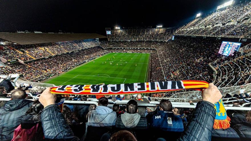 El Valencia toma medidas ante el cambio de horario del partido ante el Barça