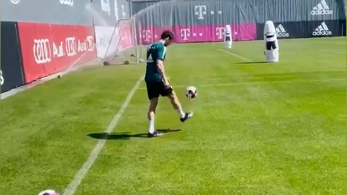 La locura de Goretzka entrenando con el Bayern. ¿Cómo metió ese gol?