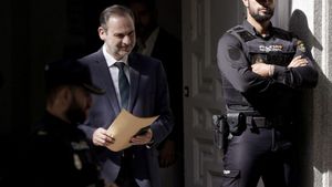 El jutge manté lliure Ábalos tot  i veure un "risc cert de fuga"