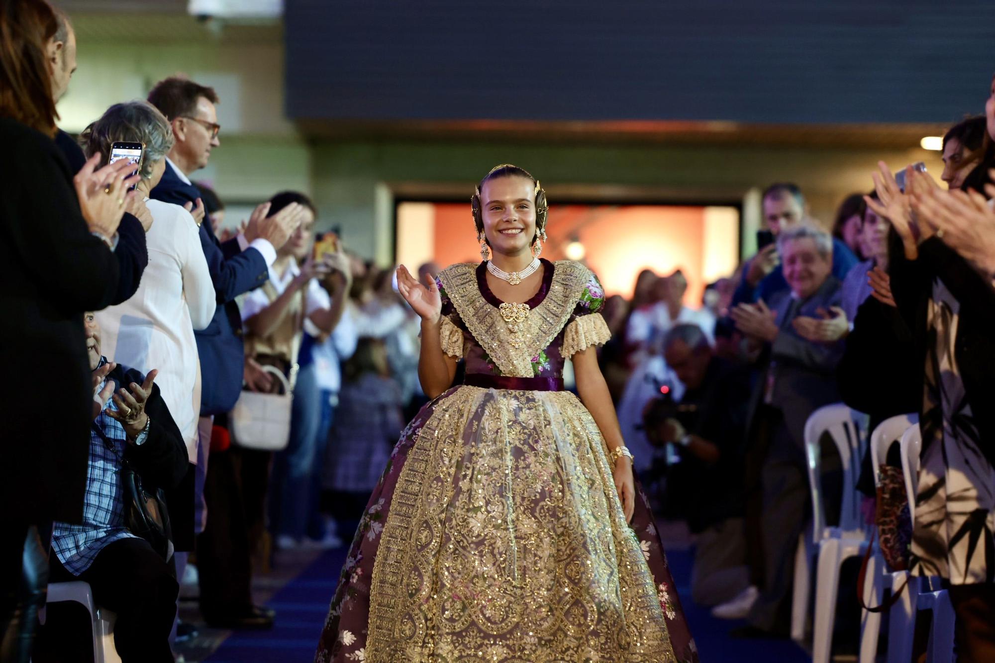 La primera gran prueba de María Estela, Marina y las cortes en la Festa per a Tots
