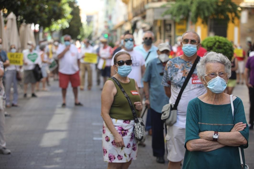 Concentración por un pacto para la reconstrucción social de España