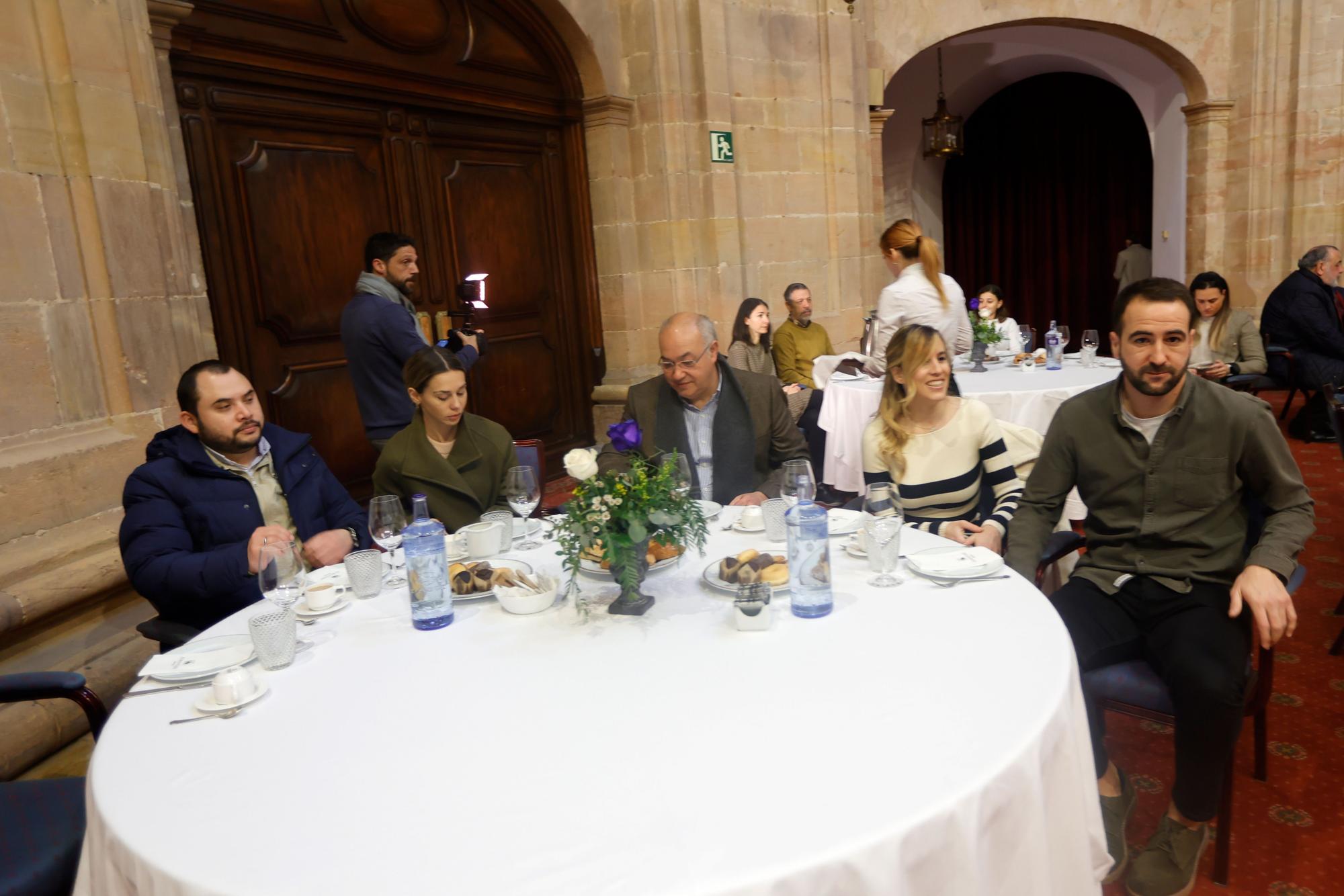 EN IMÁGENES: encuentro del Oviedo con Compromiso Asturias XXI