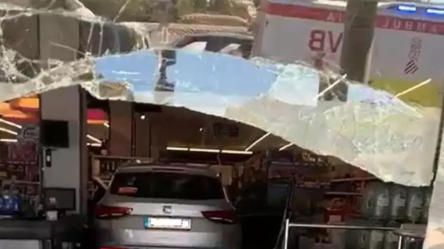 Ir al súper con el coche, en versión literal en Benitatxell