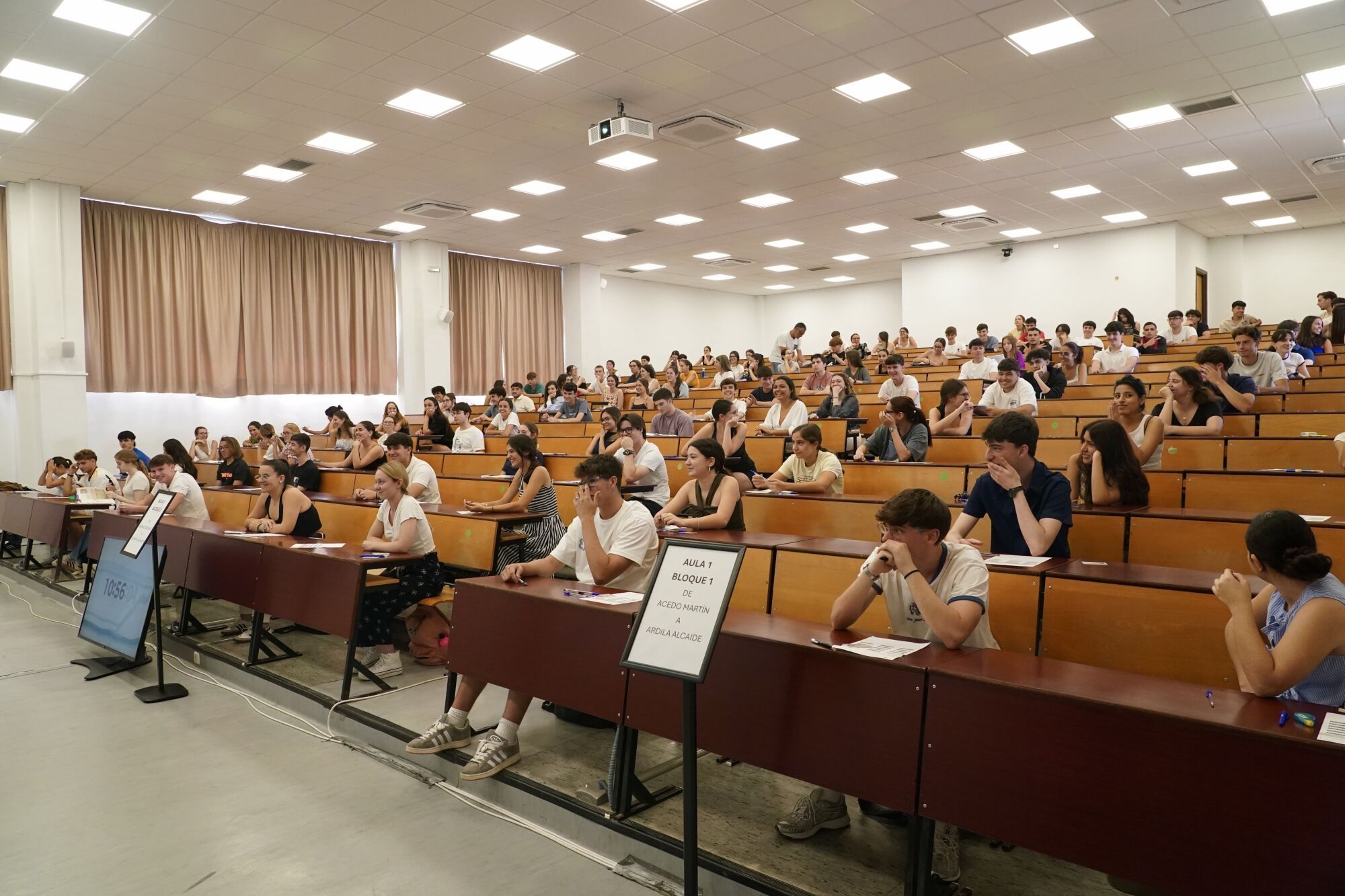 Estudiantes malagueños se enfrentan a la Prueba de Acceso a la Universidad (Selectividad 2025)