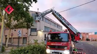 El temporal deja 62 intervenciones de los bomberos en Alicante: Alcoy, el municipio más afectado con 32 avisos