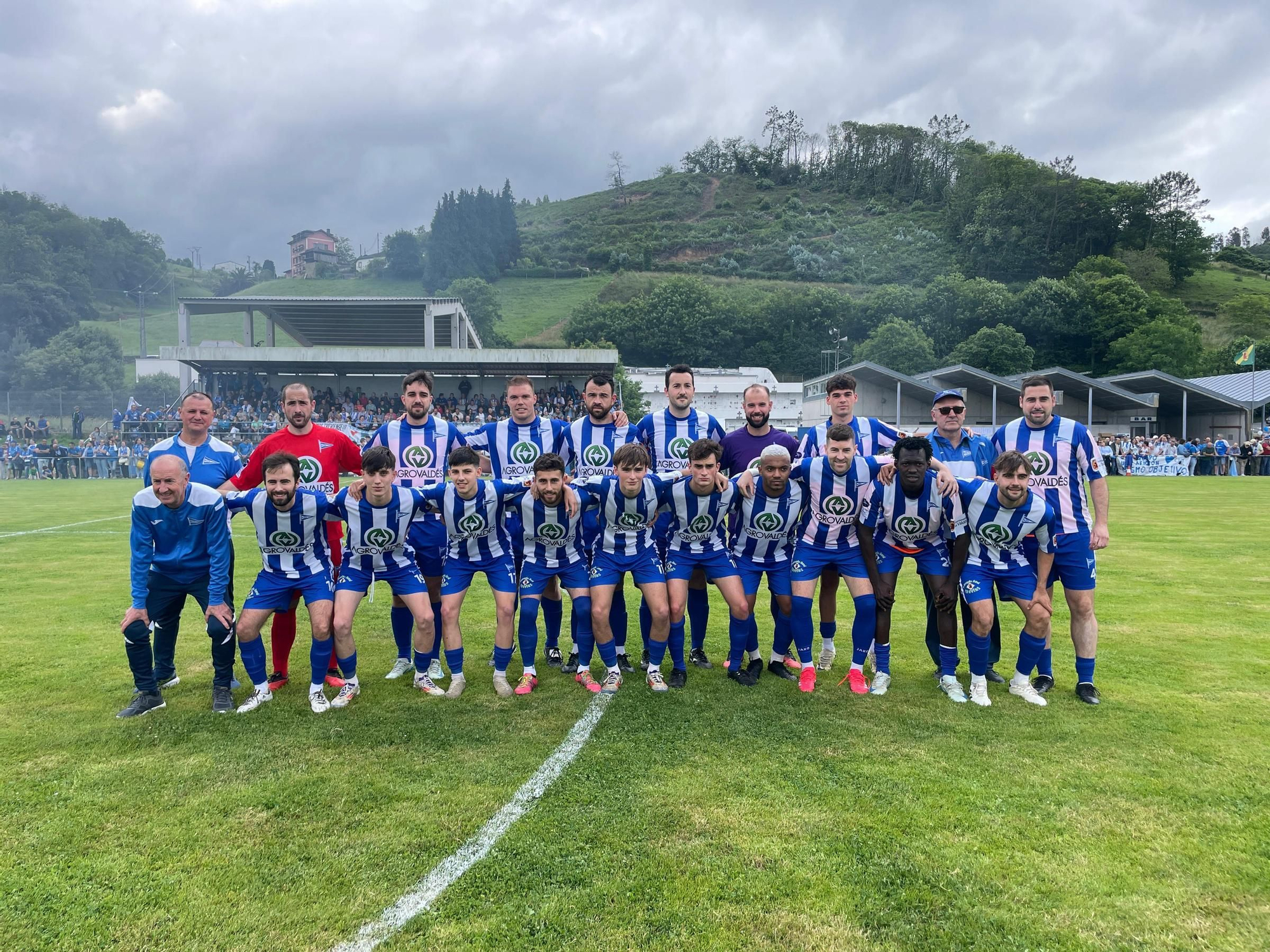 En imágenes: Así fue el duelo entre el Treviense y el Cornellana por un puesto en segunda