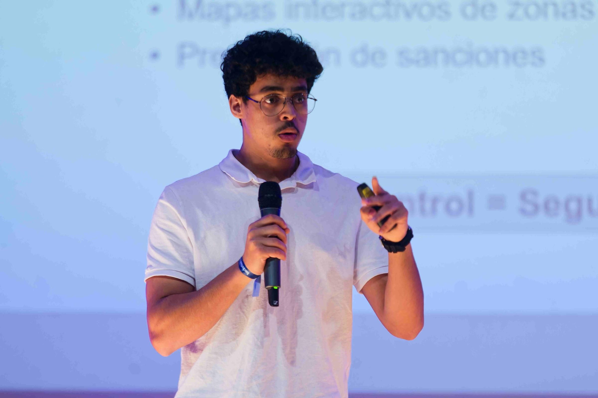 Castellón vibra con la final del Hackathon Cámara 2025