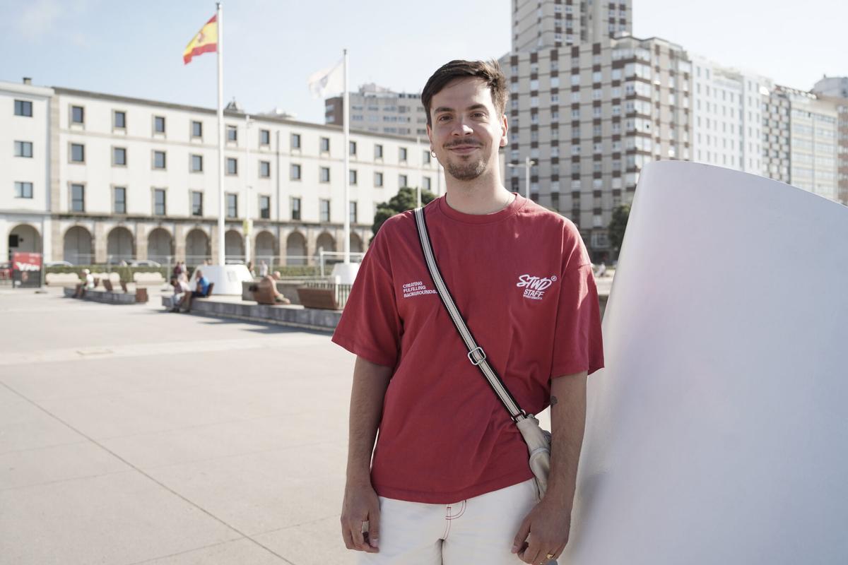 Juanma Couto, coruñés, que ha optado por quedarse en casa en el eclipse
