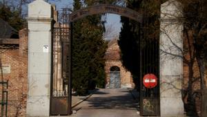 Entrada del Cementerio Civil de Madrid