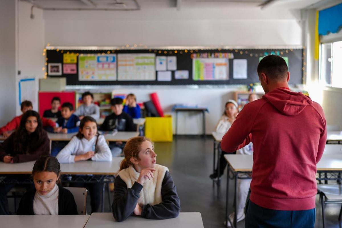 La Comunidad de Madrid y la Agencia Espacial Europea llevan la investigación científica sobre el cambio climático a los centros educativos.