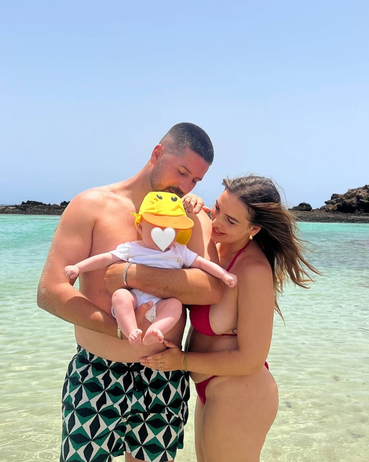 Lester, Patricia Pérez y su hijo Río