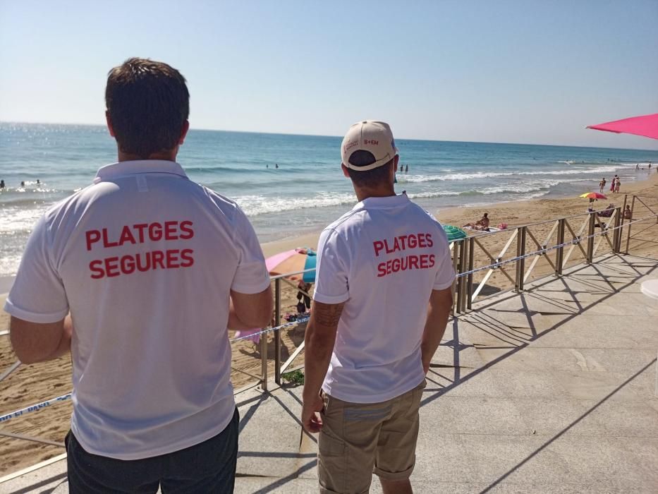 AUXILIARES DE PLAYA EN ELCHE