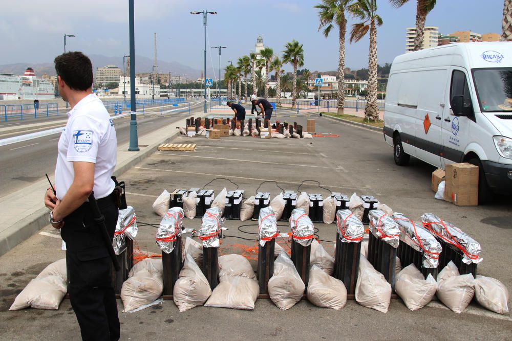 Preparativos de los fuegos artificiales