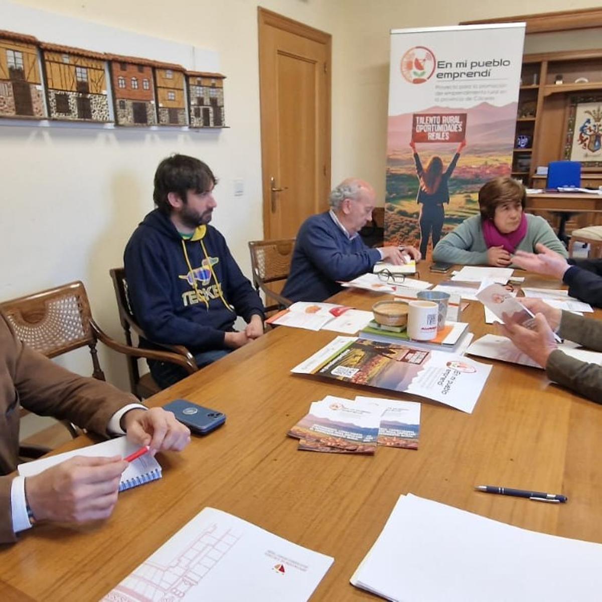 Reunión en Hervás.