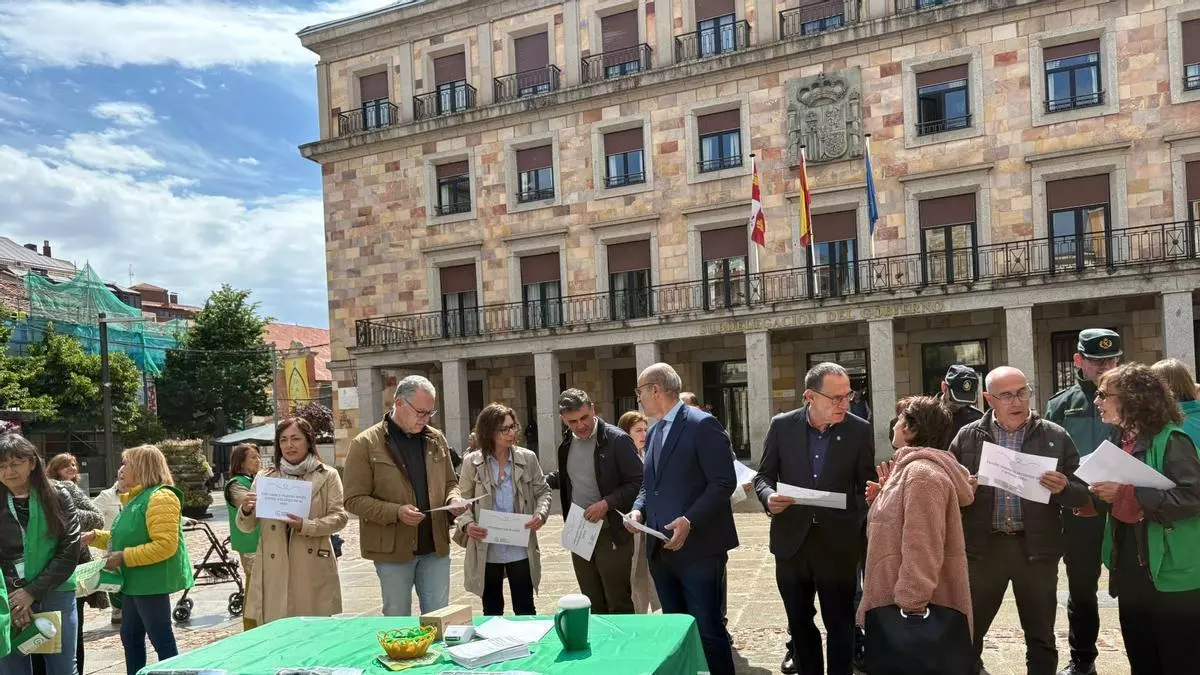 La Asociación Española Contra el Cáncer en Zamora celebra el Día de la Cuestación.