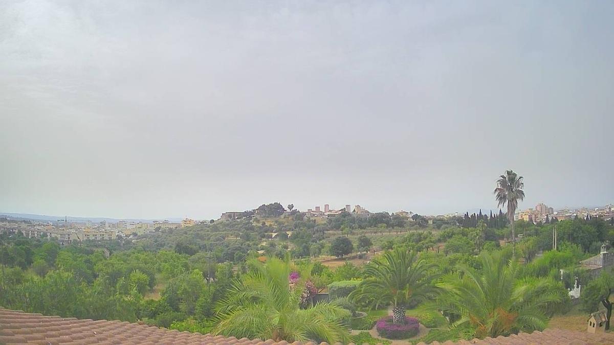 Der Himmel über Mallorca zeigt sich am Dienstag wolkenverhangen.