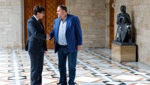 El president de la Generalitat, Salvador Illa, con el líder de ERC, Oriol Junqueras, el pasado 22 de febrero