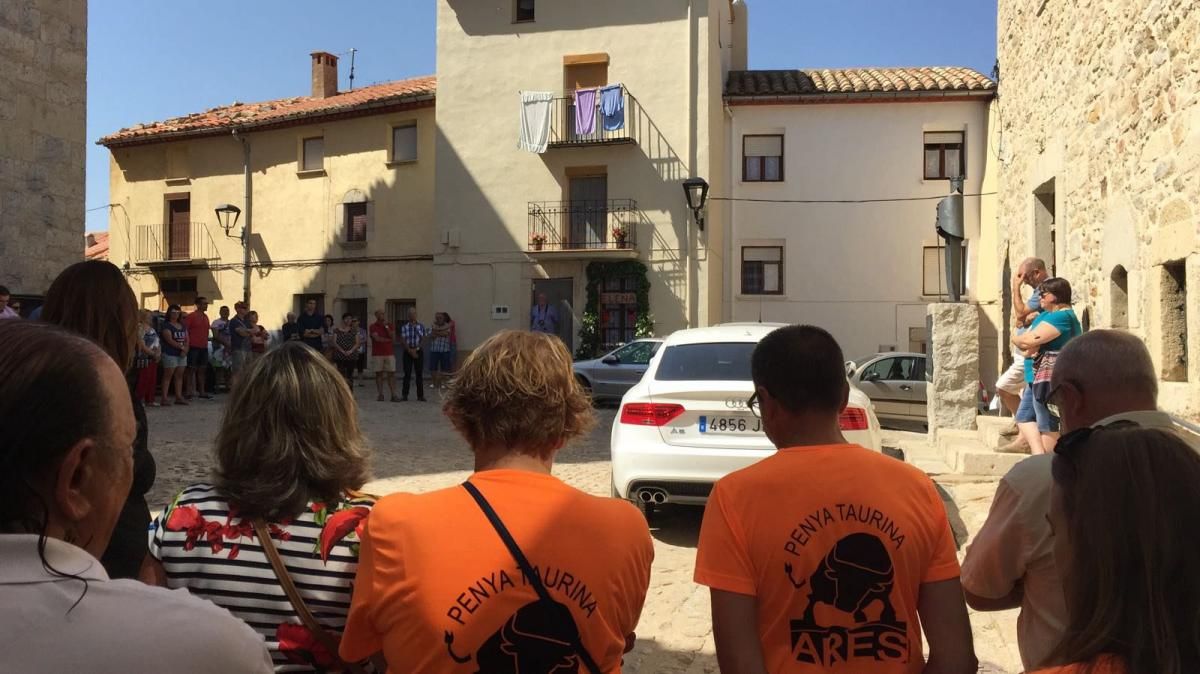 Toda la provincia de Castellón muestra en silencio su repulsa por los atentados