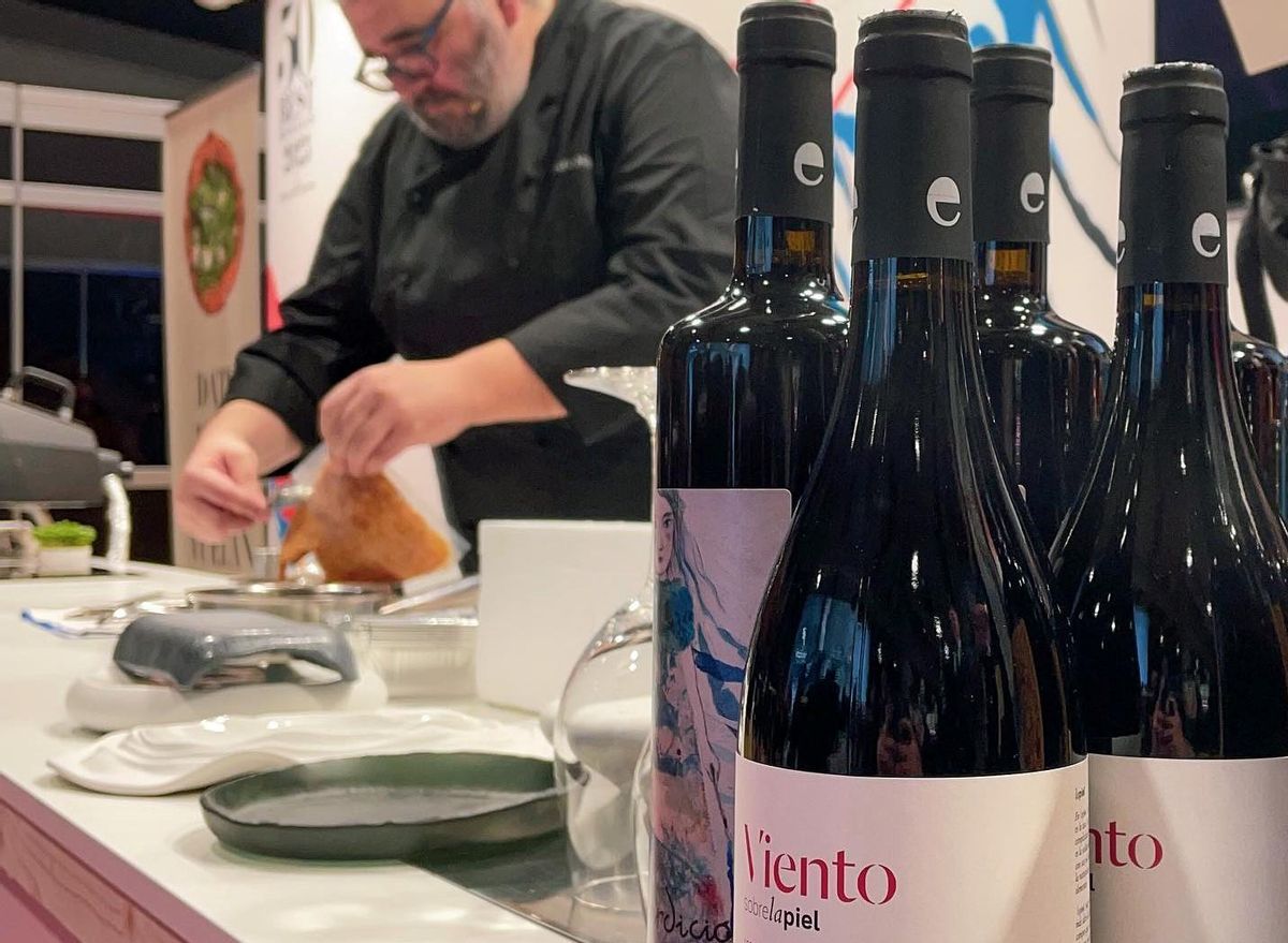 La marca Molt de Gust incluye 23 figuras gastronómicas de alta calidad.
