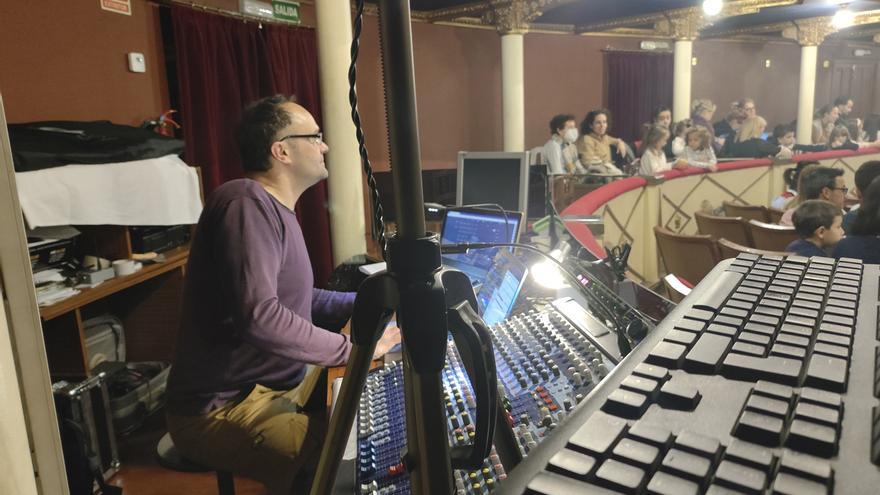 El Teatro Reina Sofía de Benavente incorporará a su equipamiento un proyector cinematográfico