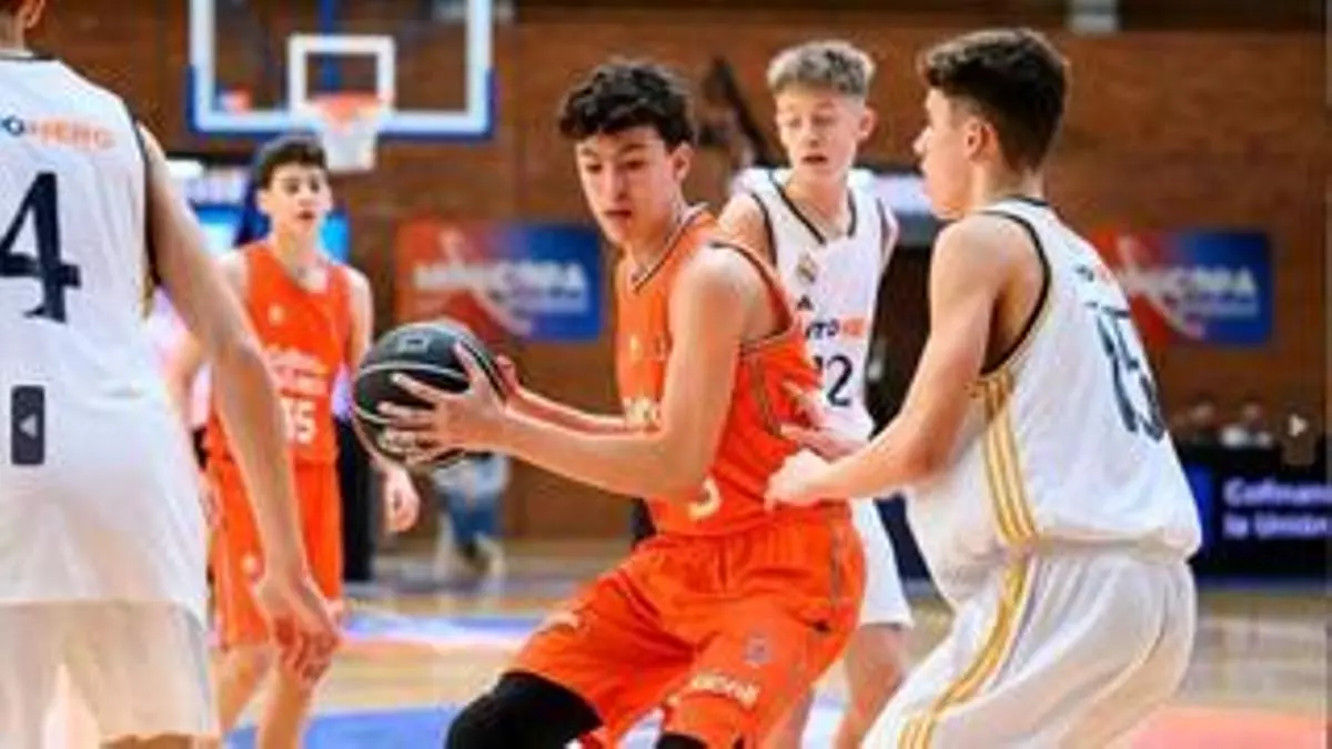 El Valencia Basket luchará por el bronce tras caer ante el Real Madrid