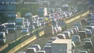 Tres accidentes complican el tráfico en Valencia en plena hora punta