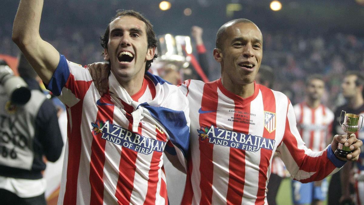 Godín y Miranda, tras conseguir el título copero en 2013, la última presencia atlética en una final de Copa del Rey