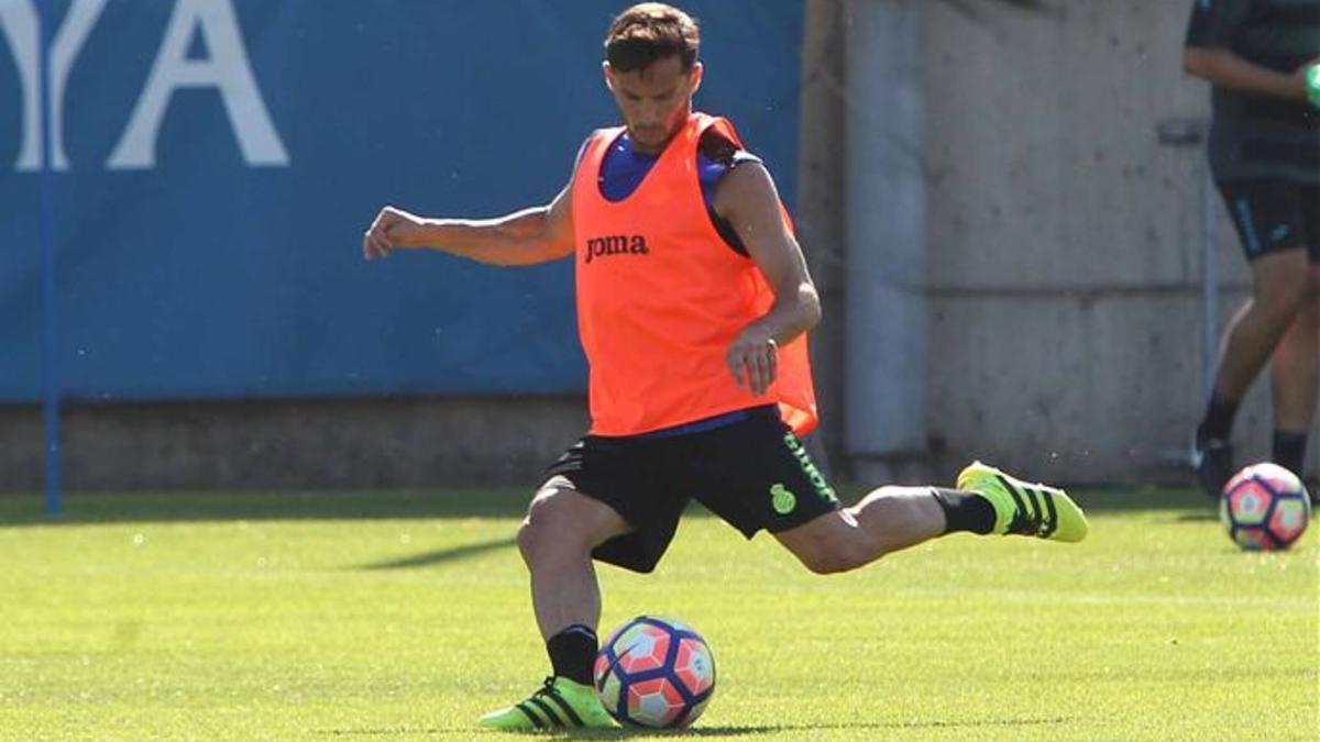 PIatti dispara a puerta en un momento del entrenamiento