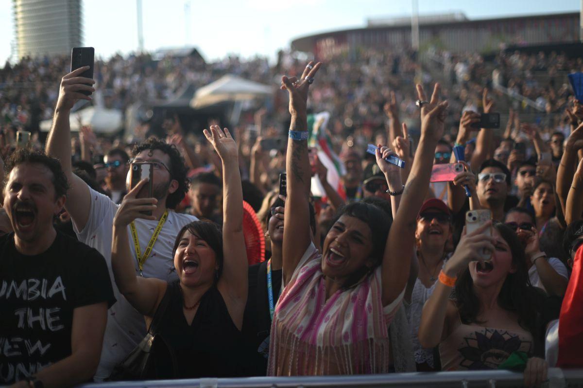 El publicó disfruta de lo lindo en el Vive Latino.