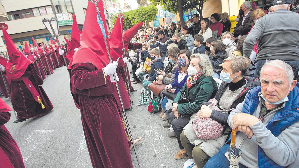 Las procesiones han regresado  este año a las calles de la Región  dos años después del inicio de la  pandemia del coronavirus.