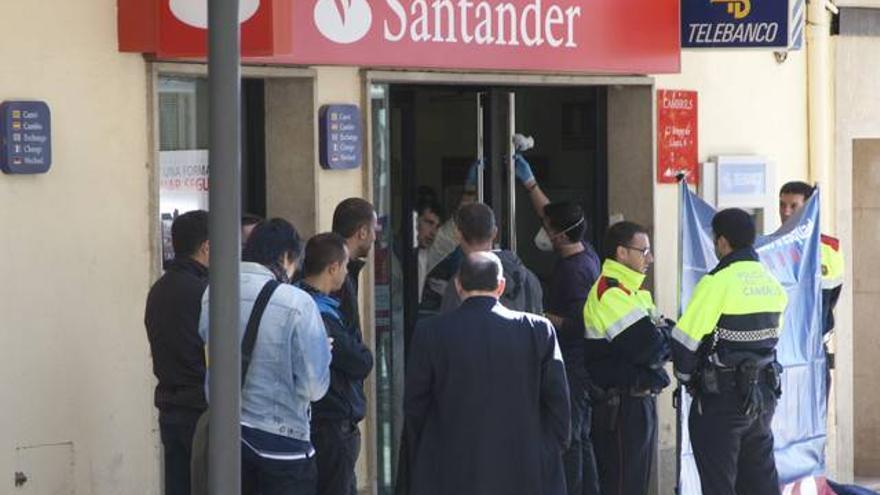 18 años de cárcel para el atracador que mató a una empleada de un banco en Cambrils