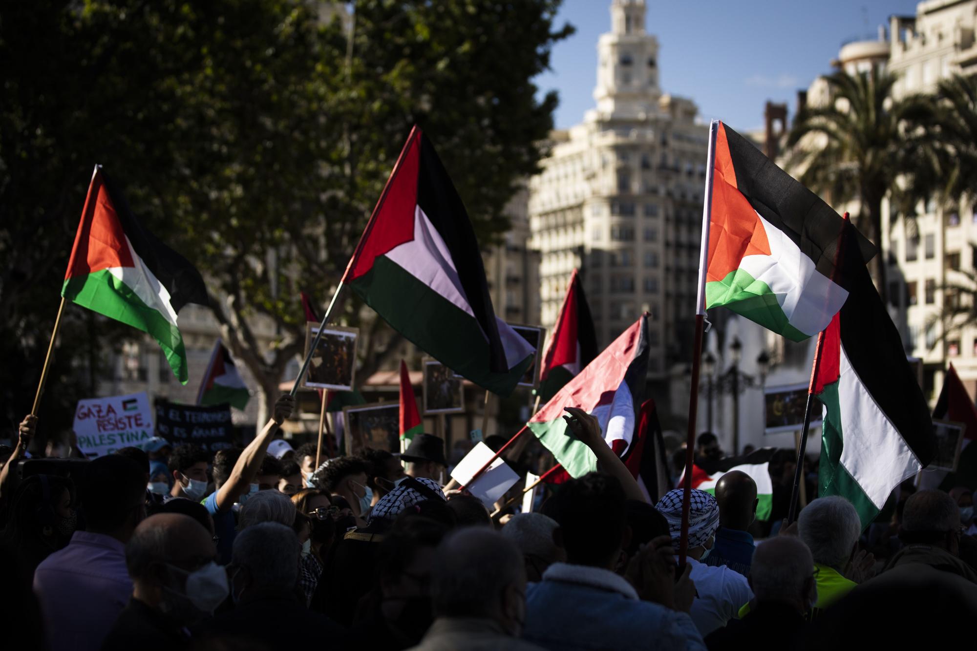 Protesta en València contra los bombardeos israelíes en Gaza y los desahucios en Jerusalén Este