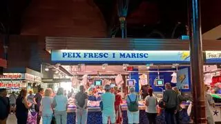 El Mercat Central de Tarragona reabre con normalidad tras el accidente mortal de este martes