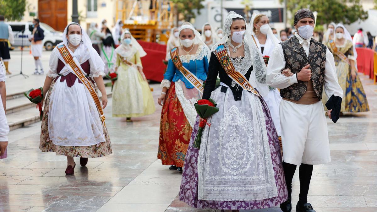 Búscate en el segundo día de Ofrenda por la calle Caballeros (entre las 17.00 y las 18.00 horas)