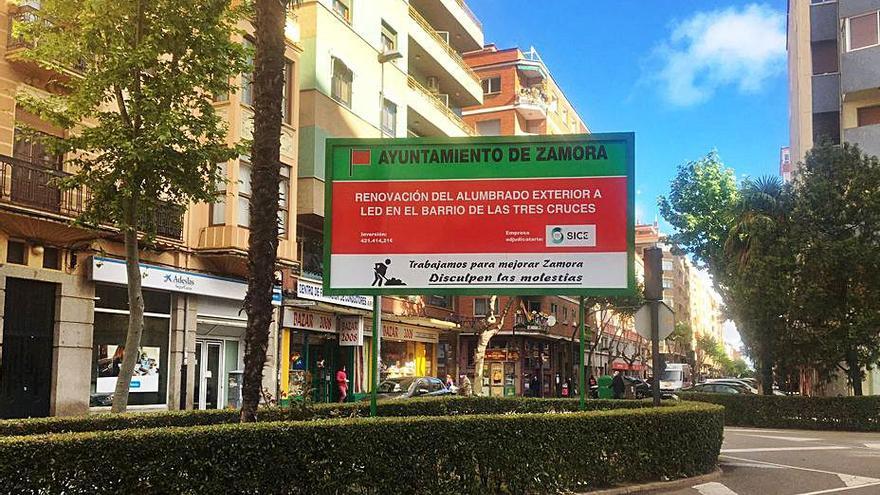 Cartel de las obras colocado en Víctor Gallego. | LOZ