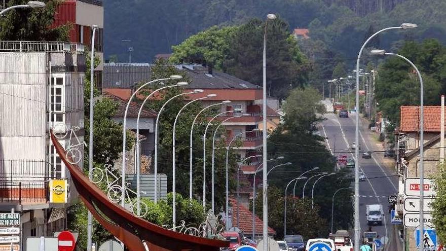 Farolas de la calle Real que pasarán a ser led. // D.P.