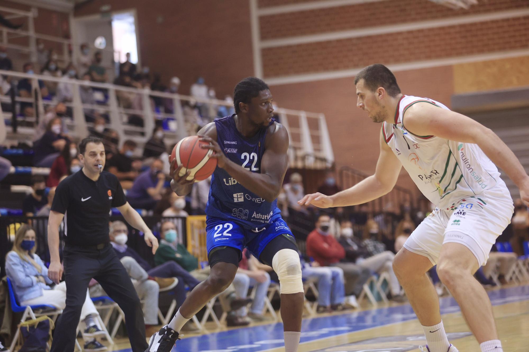 Un Liberbank Oviedo Baloncesto arrollador pasa por encima del Palmer Palma (105-67)