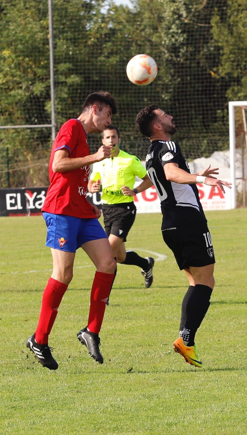 Las imágenes de la primera jornada en la Tercera asturiana