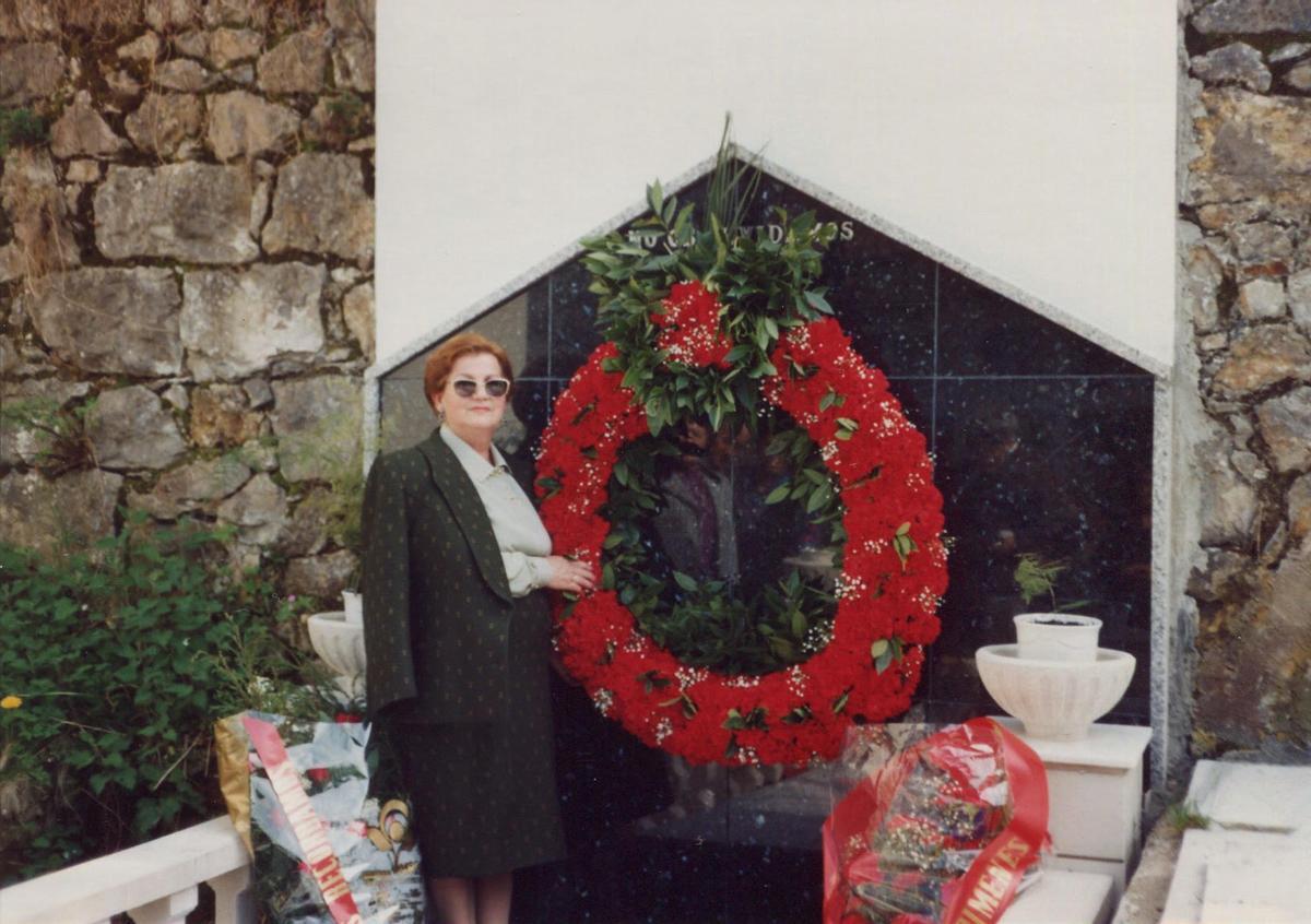 Mercedines, abuela de Candela Guerrero, en la fosa en 1992.