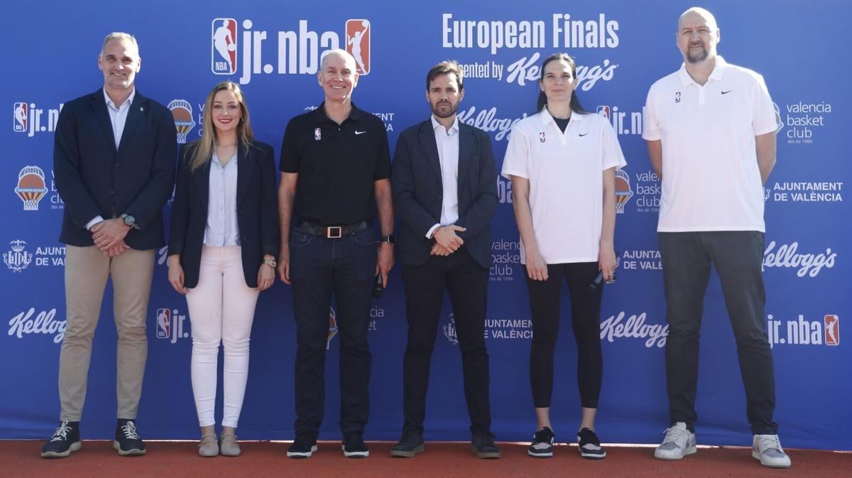 Autoridades, en la presentación de la segunda edición de las Jr. NBA European Finals.