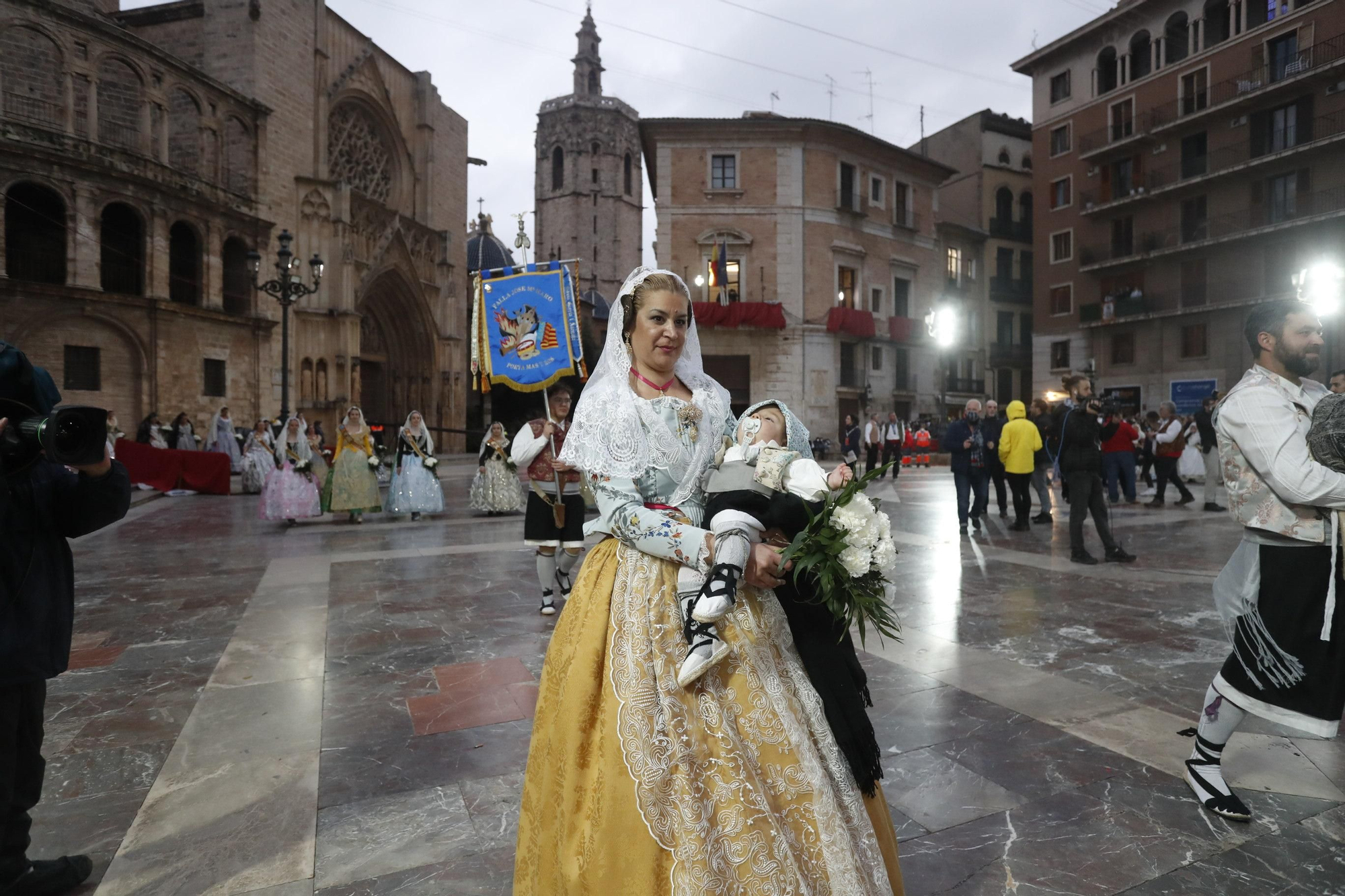 Búscate en el segundo día de ofrenda por la calle de la Paz (entre las 19:00 a las 20:00 horas)