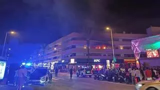 Cinco heridos leves por inhalación de humo en el incendio de una vivienda en Ibiza