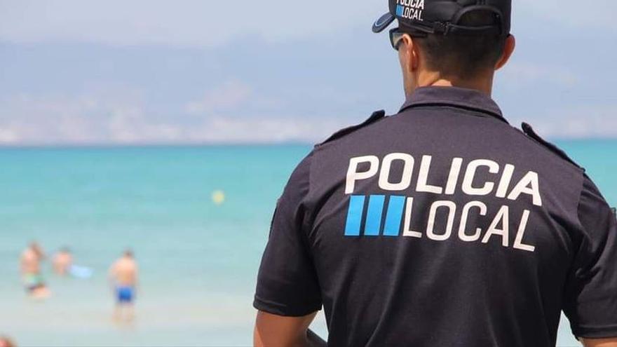 Sucesos en Mallorca | Detenido por golpear a un bañista al que robó una  bolsa en la playa de Can Pere Antoni